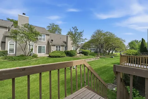 1343 Seabury Circle Carol Stream IL 60188