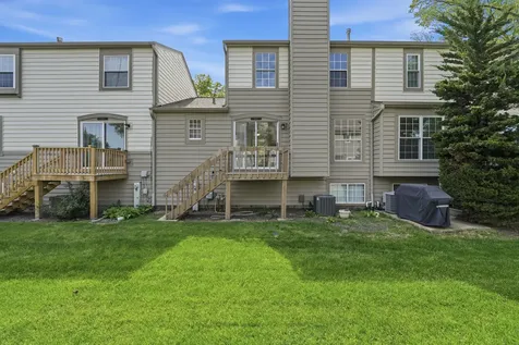 1343 Seabury Circle Carol Stream IL 60188
