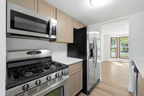 1343 Seabury Circle Carol Stream IL 60188