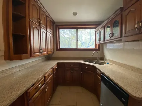 7434 North Seeley Avenue Chicago IL 60645