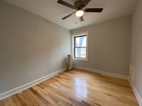 7434 North Seeley Avenue Chicago IL 60645