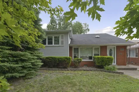 4821 West 105th Street Oak Lawn IL 60453