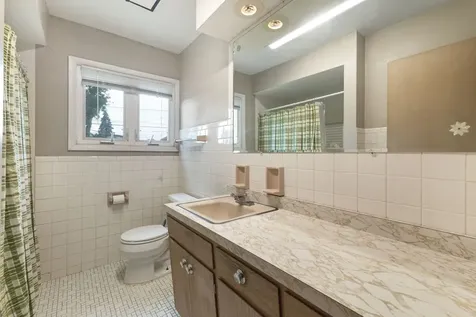 4821 West 105th Street Oak Lawn IL 60453