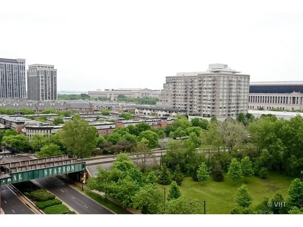1600 South Indiana Avenue Chicago IL 60616