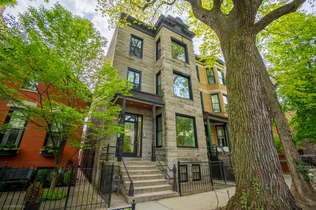 2113 North Kenmore Avenue Chicago IL 60614