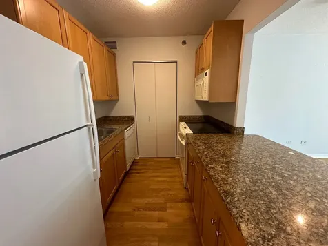 400 North La Salle Drive Chicago IL 60654