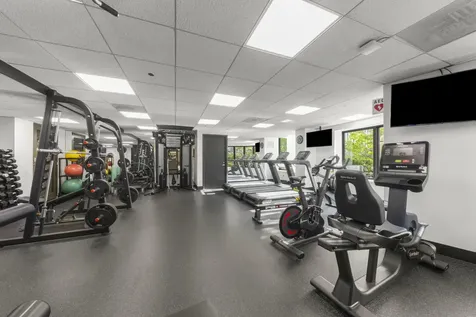400 North La Salle Drive Chicago IL 60654