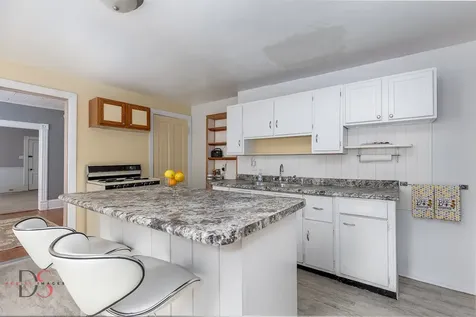 520/522 East Main Street Ottawa IL 61350