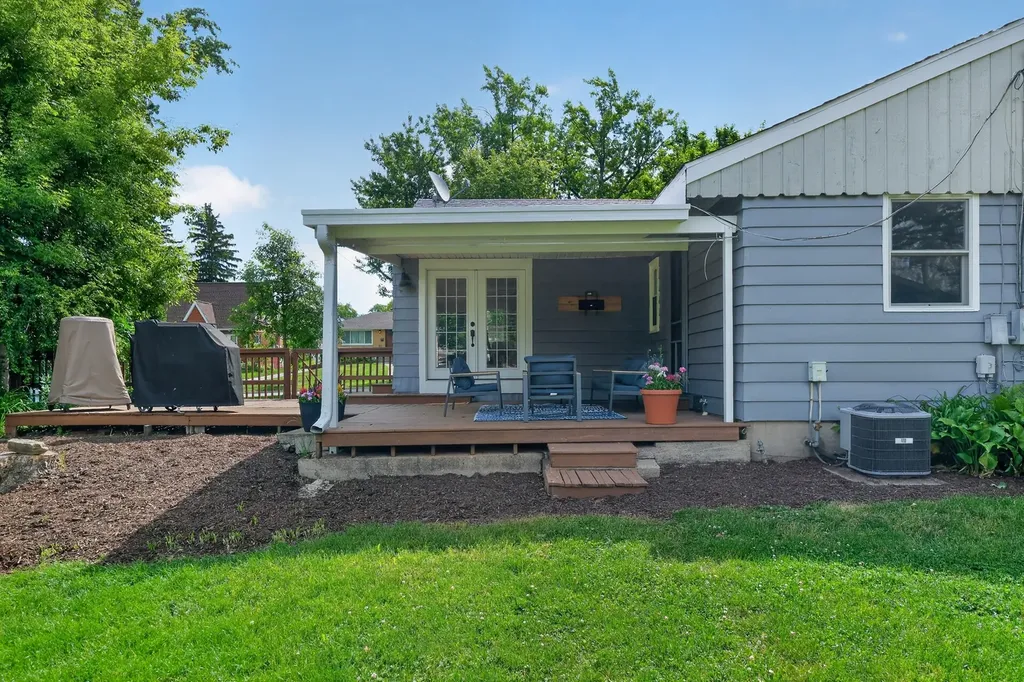 100 North Park Street Westmont IL 60559