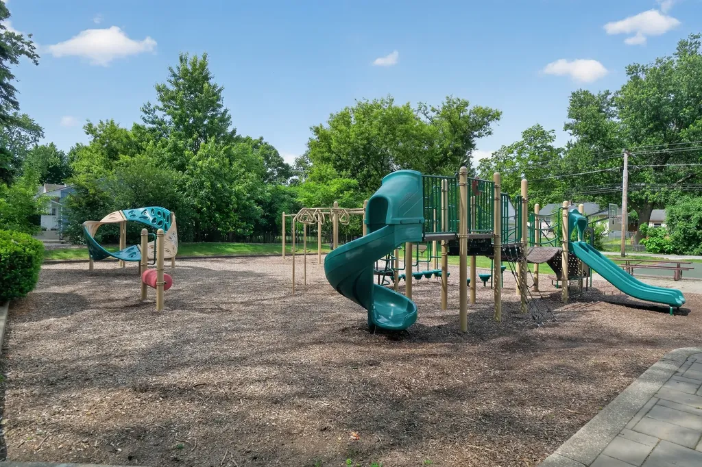 100 North Park Street Westmont IL 60559
