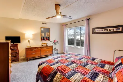 710 Creekside Drive Mount Prospect IL 60056