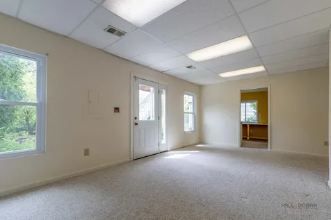 1687 Templeton Court Mundelein IL 60060