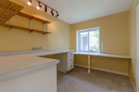 1687 Templeton Court Mundelein IL 60060