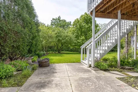 1687 Templeton Court Mundelein IL 60060