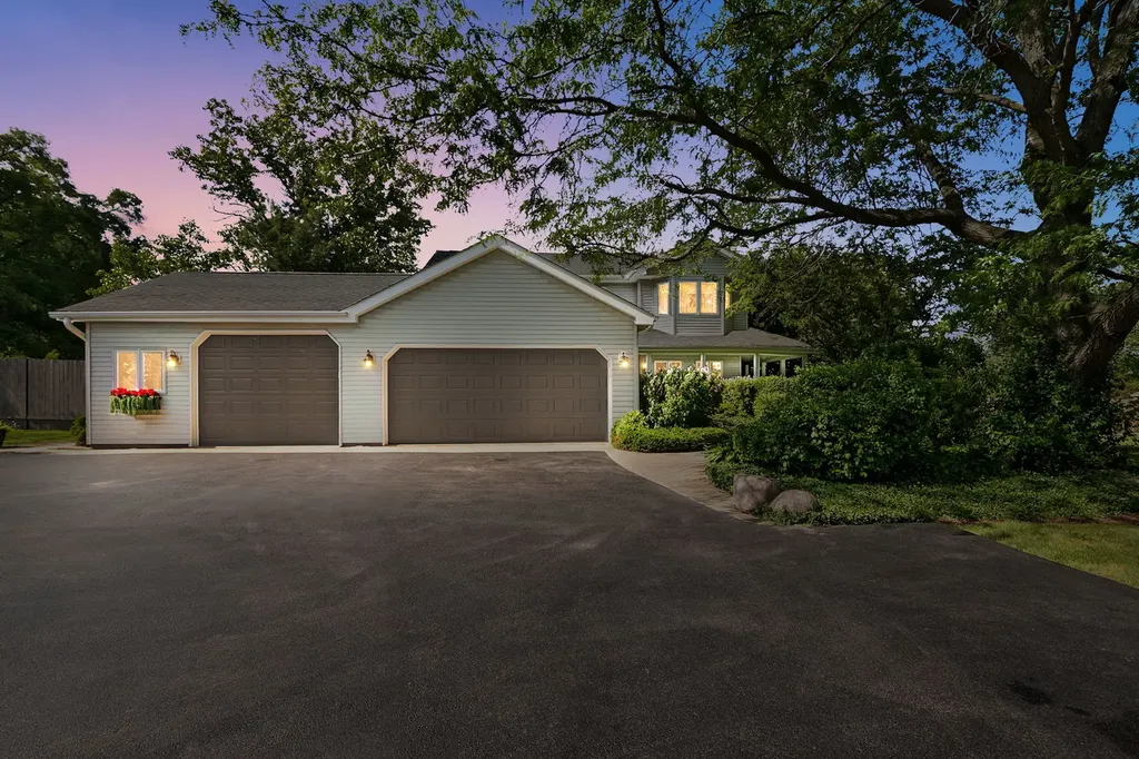 13862 West Adams Road W Wadsworth IL 60083