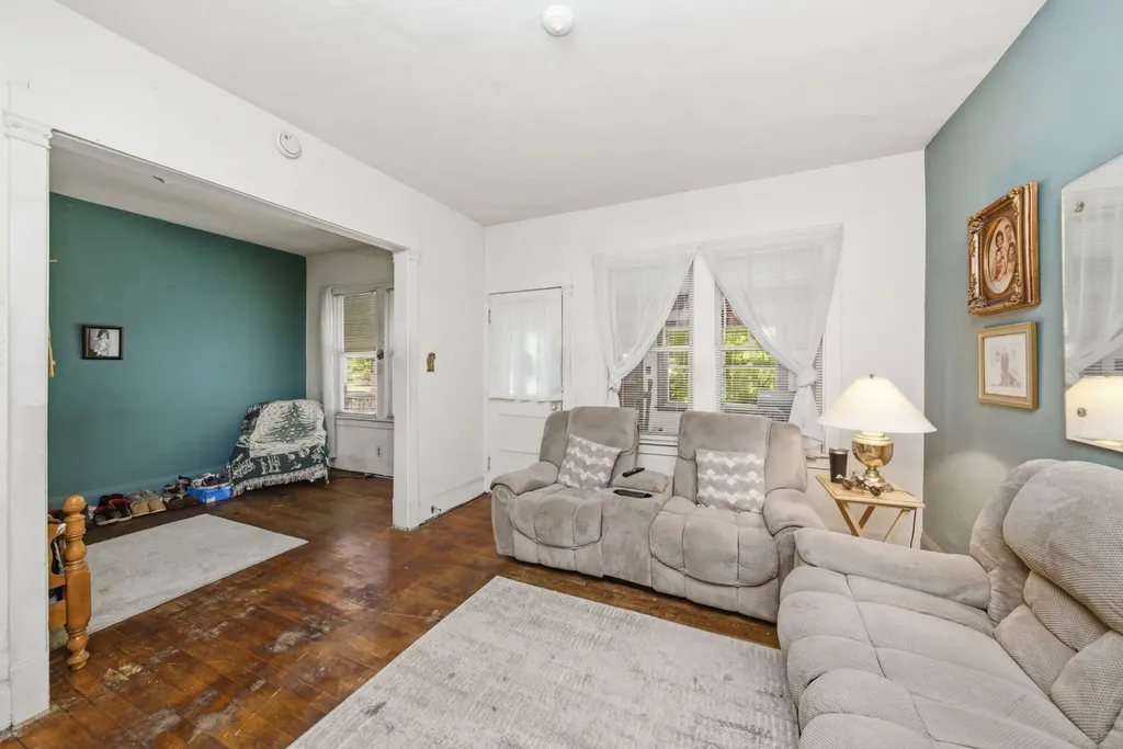3508 South Mozart Street Chicago IL 60632