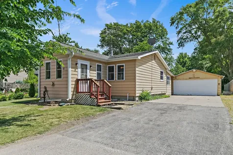 66 East North Avenue Cortland IL 60112