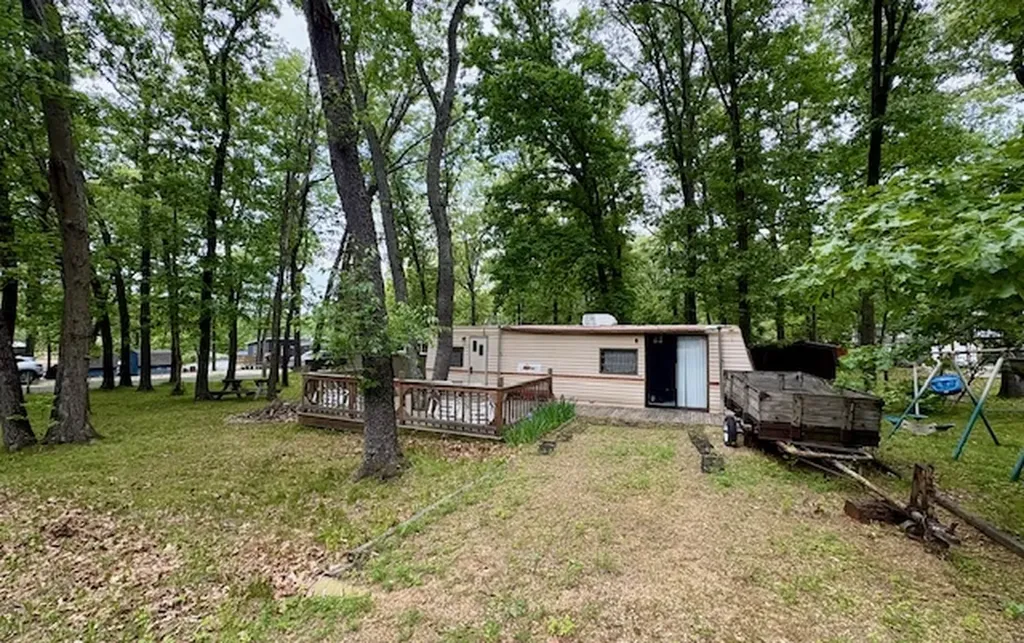 10/40 Woodhaven Sublette IL 61367