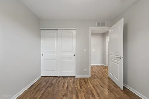 464 Valentine Way Oswego IL 60543