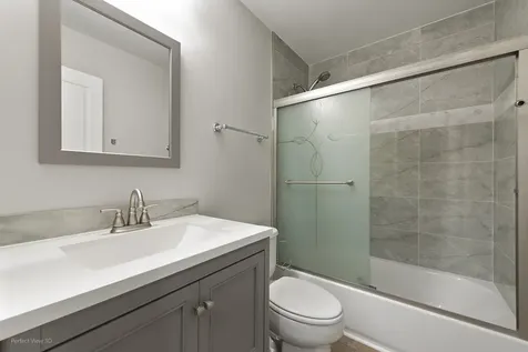 464 Valentine Way Oswego IL 60543