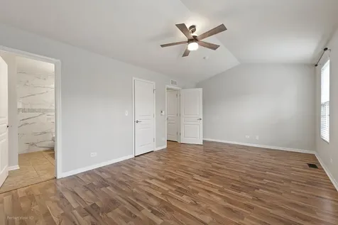 464 Valentine Way Oswego IL 60543