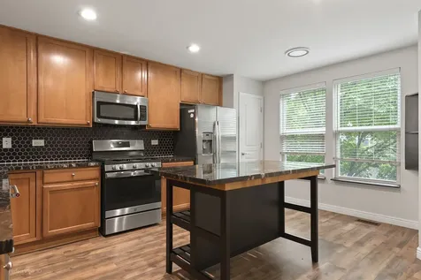 464 Valentine Way Oswego IL 60543