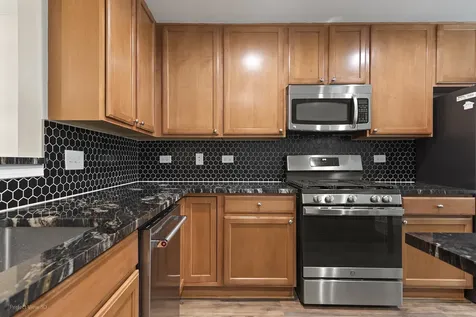 464 Valentine Way Oswego IL 60543