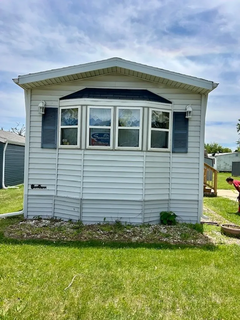 64 Birch Drive Sandwich IL 60548
