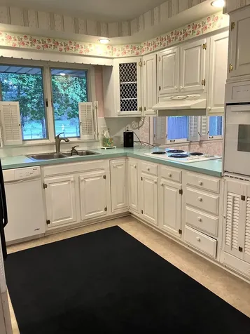425 Crestmore Avenue Mattoon IL 61938