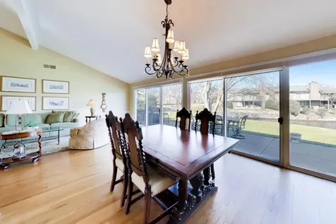 107 Briarwood Lane Oak Brook IL 60523