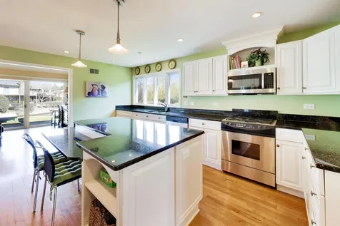 107 Briarwood Lane Oak Brook IL 60523