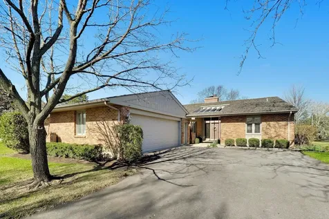 107 Briarwood Lane Oak Brook IL 60523