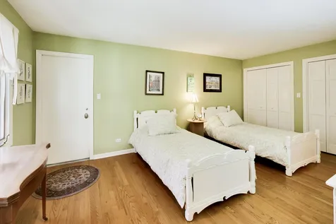 107 Briarwood Lane Oak Brook IL 60523