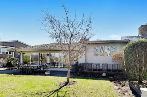 107 Briarwood Lane Oak Brook IL 60523