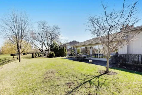 107 Briarwood Lane Oak Brook IL 60523