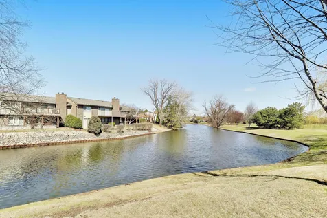 107 Briarwood Lane Oak Brook IL 60523