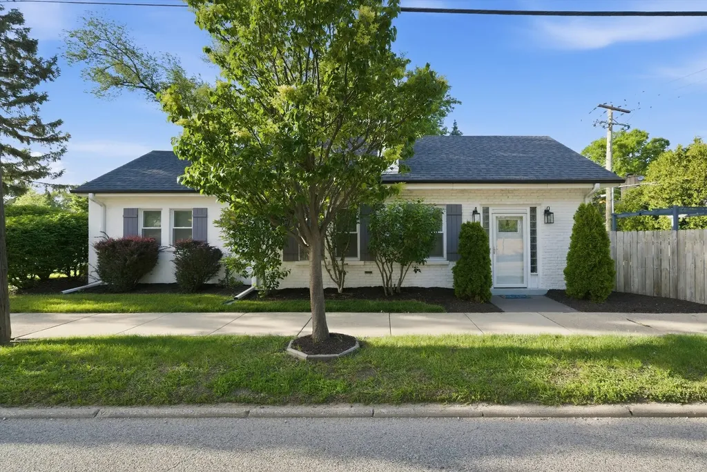 201 Dover Avenue La Grange IL 60525
