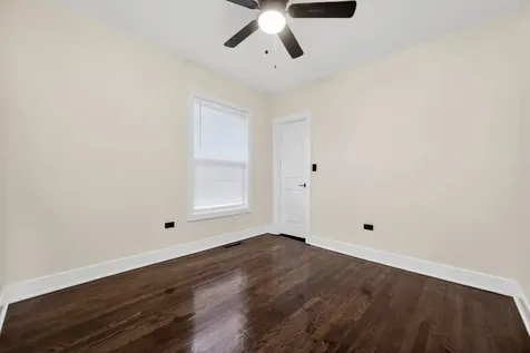 9420 South Saint Lawrence Avenue Chicago IL 60619