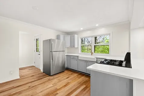 1010 Osage Drive Mchenry IL 60051