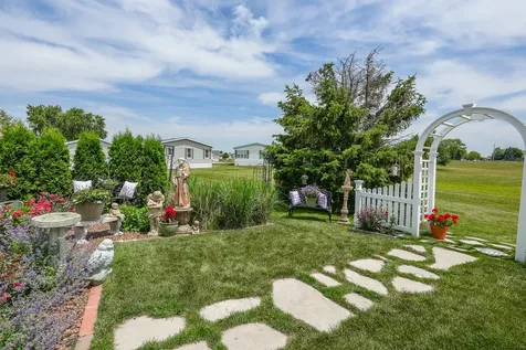 48 Norway Drive Manteno IL 60950