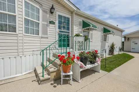 48 Norway Drive Manteno IL 60950