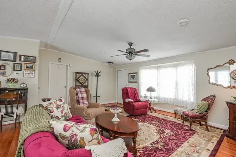 48 Norway Drive Manteno IL 60950