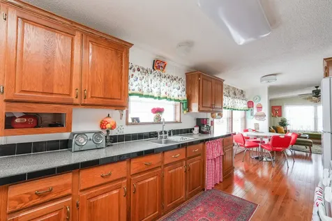 48 Norway Drive Manteno IL 60950