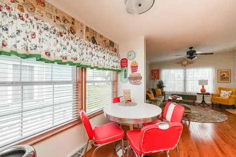 48 Norway Drive Manteno IL 60950