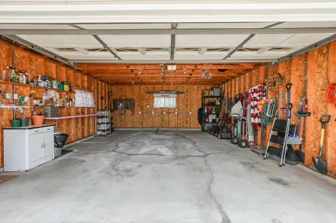 48 Norway Drive Manteno IL 60950