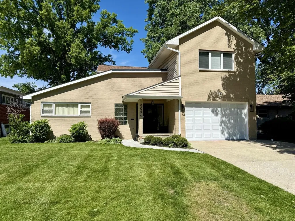 9046 Pottawattami Drive Skokie IL 60076