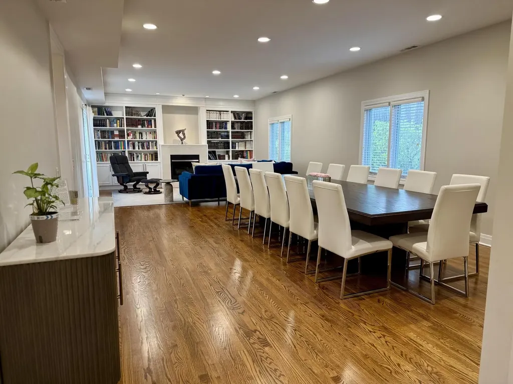 9046 Pottawattami Drive Skokie IL 60076