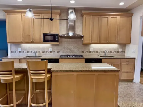 9046 Pottawattami Drive Skokie IL 60076