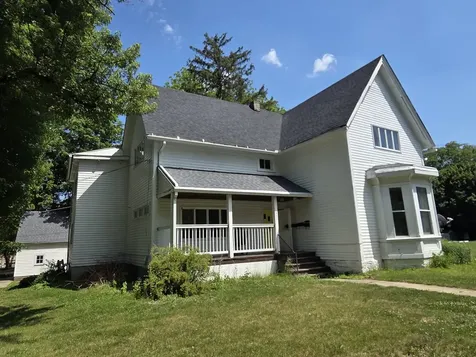 411 North 6th Street Oregon IL 61061