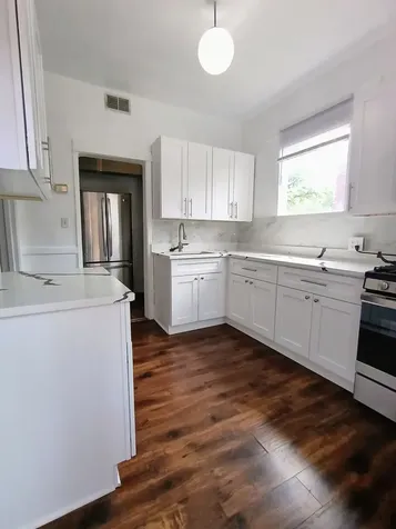 3508 North Broadway Street Chicago IL 60657